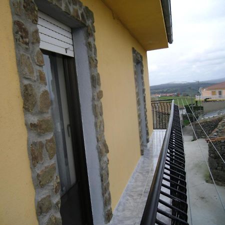 Casa Rural El Carrascal Valdefuentes de Sangusín Buitenkant foto