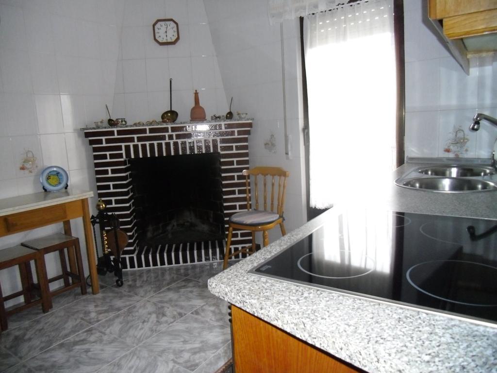Casa Rural El Carrascal Valdefuentes de Sangusín Buitenkant foto